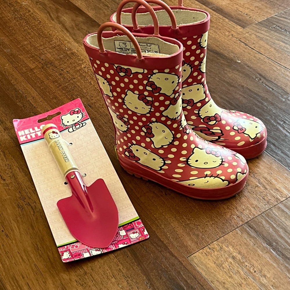 Western Chief Hello Kitty Kids Size 7/8 Garden/Rain Boots